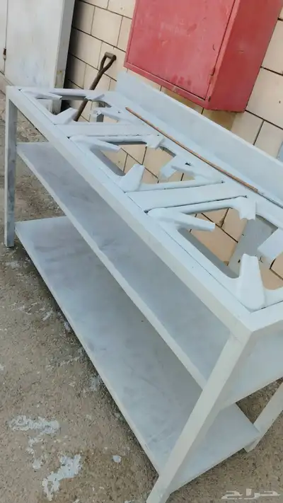 ثلاجه ومدخنه وقاعده غاز 3 عيون وا مغسله 3