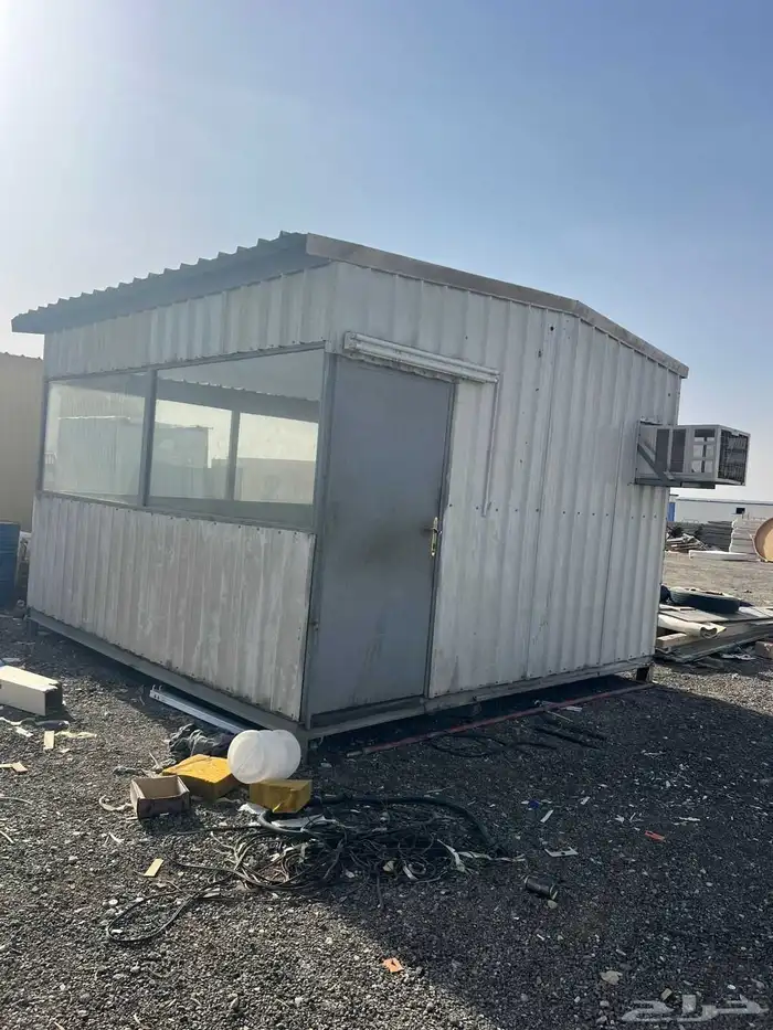 غرفة بركس مقاس 4 في 4 مستخدم نضيف 0