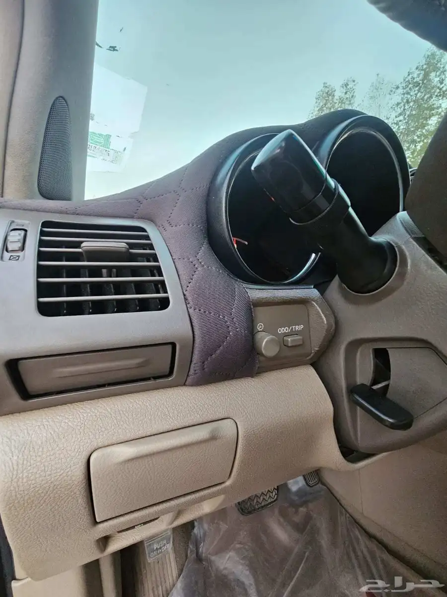 لكزس RX330 موديل 2005 38