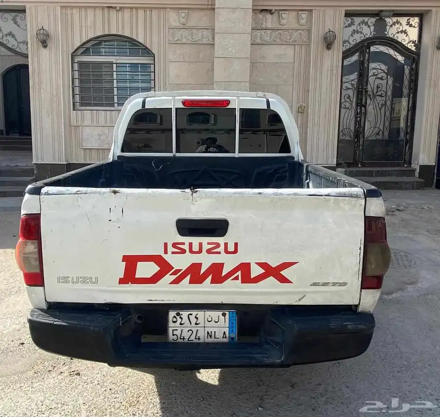 اسيزو غمارتين 2012 9