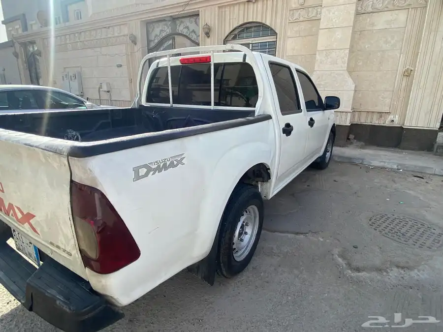 اسيزو غمارتين 2012 4