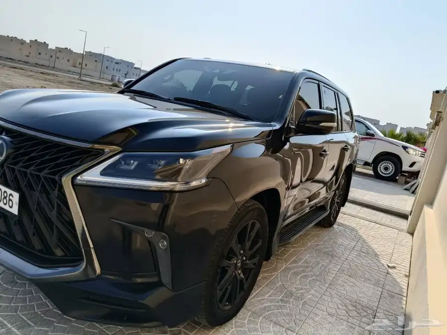 لكزس بلاك ادشن سبورت LX 570 2019 0