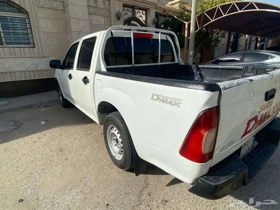 اسيزو غمارتين 2012 5