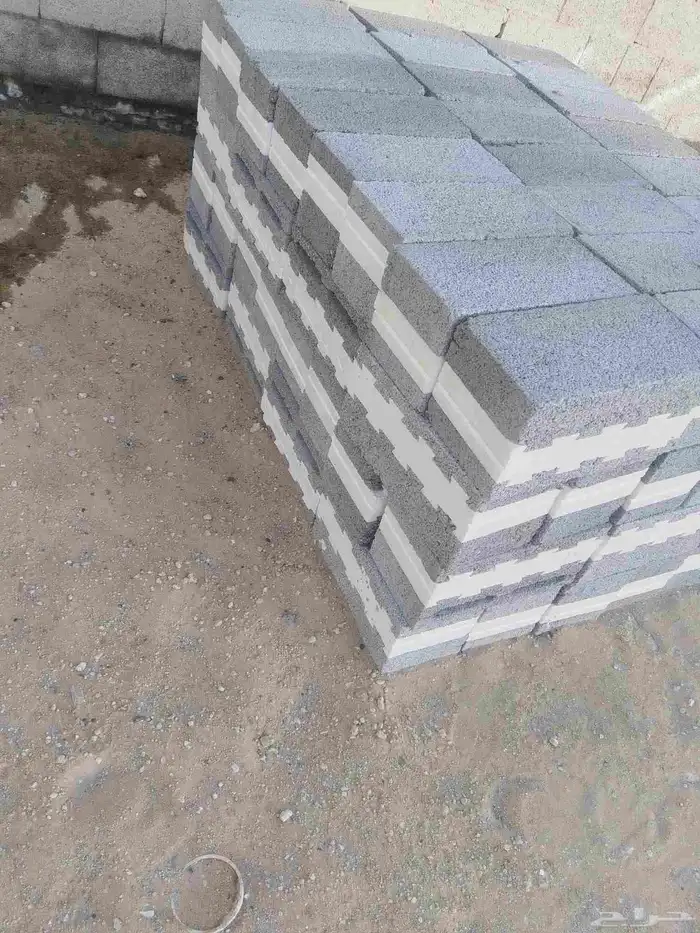 طابوق عازل للبيع المستعجل العدد تقريبا 100 1