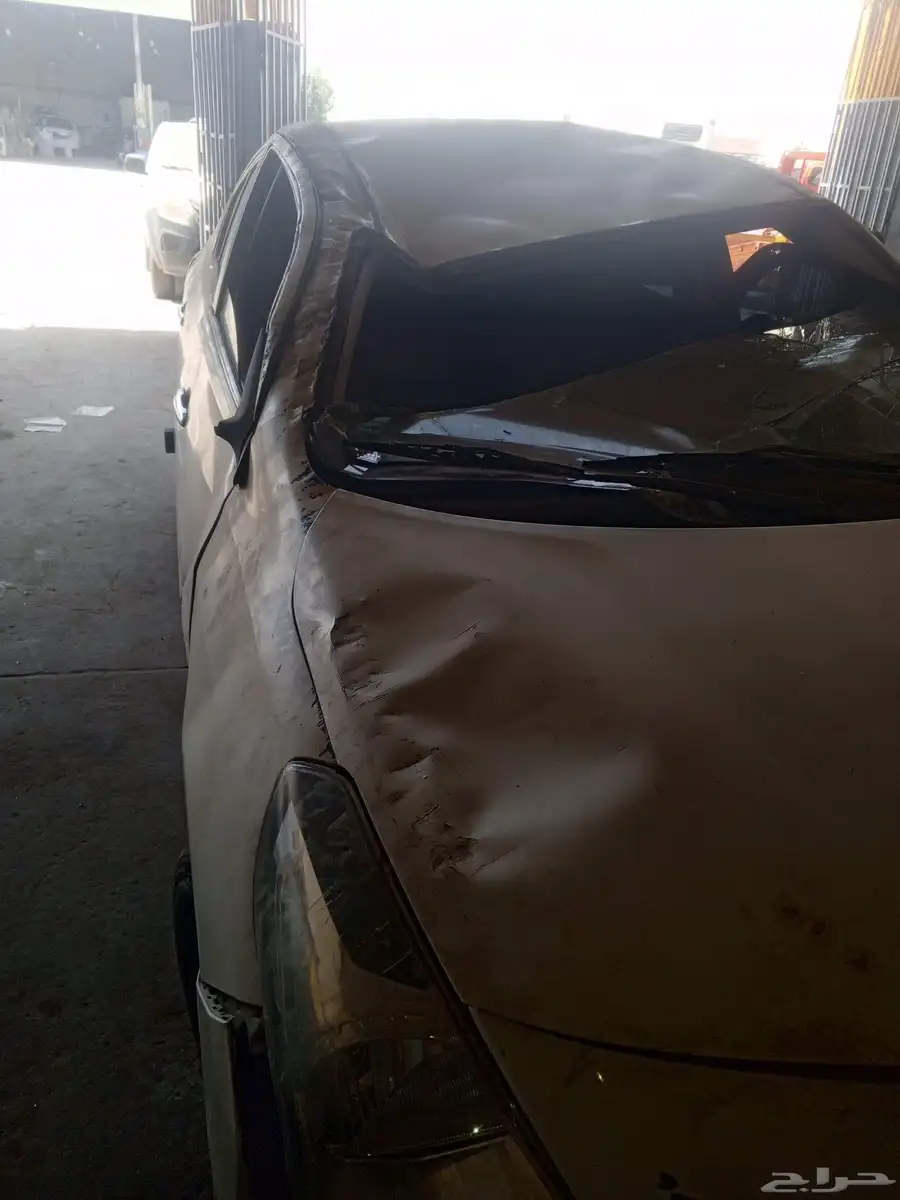 Nissan Sunny 2016 4