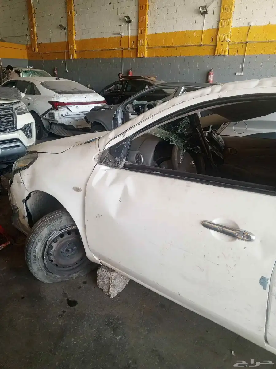 Nissan Sunny 2016 1