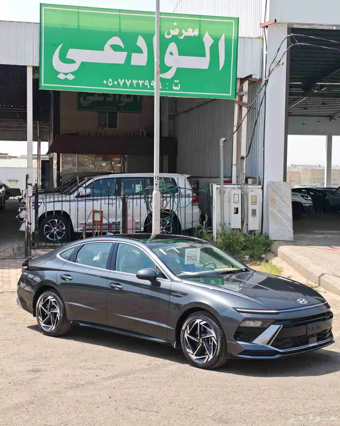 سوناتا 2025 رمادي لامع كمفورت 0
