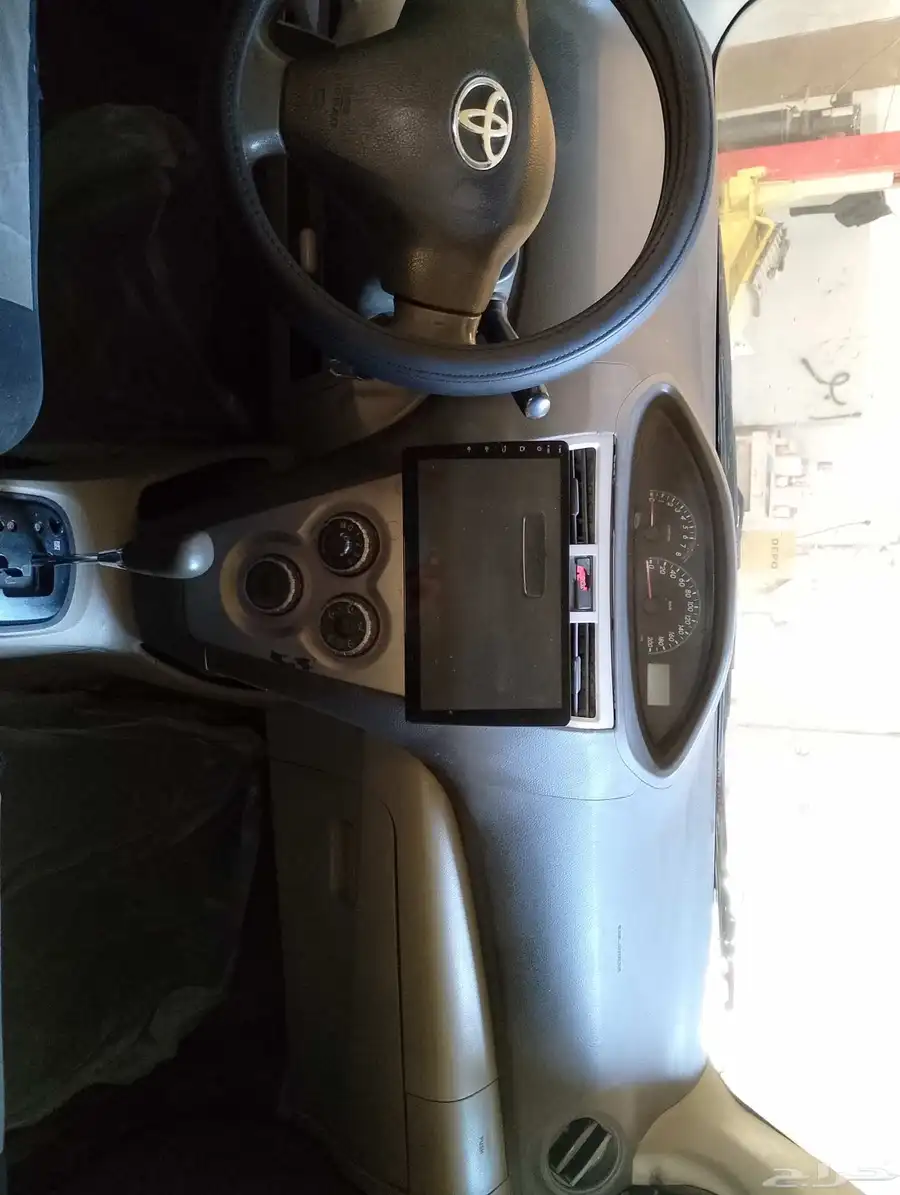 Yaris 2012 price 17500 automatic gear ac ok 2