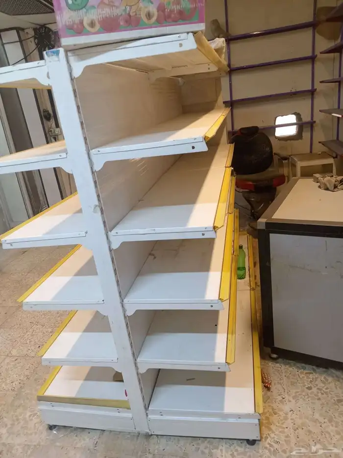 يوجد لدينا جميع انواع الرفوف الجديده والمستخدمه وفك وتوصل 05 2
