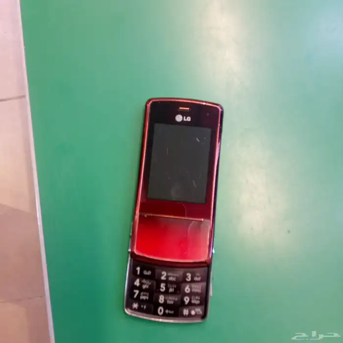 جوال ل ج الاصلي شغال على الشرط ومعه شاحنه الاصلي 2