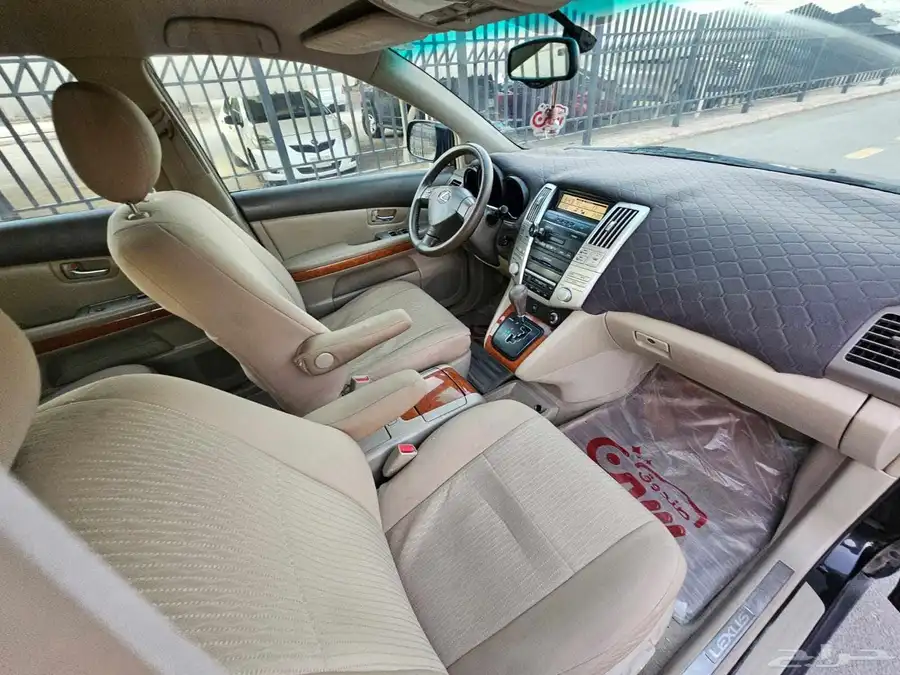 لكزس RX330 موديل 2005 33