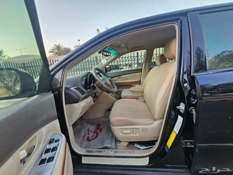 لكزس RX330 موديل 2005 22