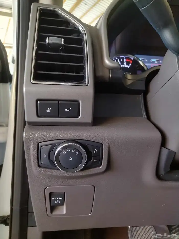 فورد اكسبديشن 2020 فتحة سقف بانوراما فل 21