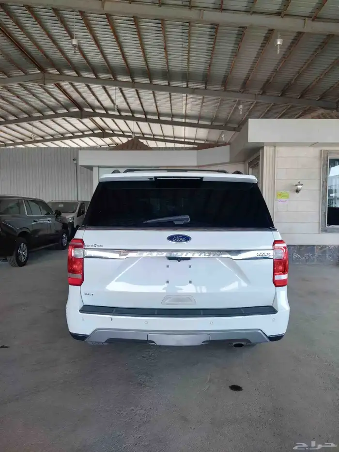 فورد اكسبديشن 2020 فتحة سقف بانوراما فل 3