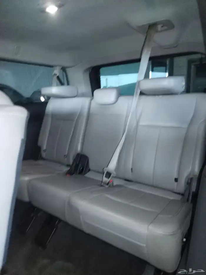 فورد اكسبديشن 2020 فتحة سقف بانوراما فل 17