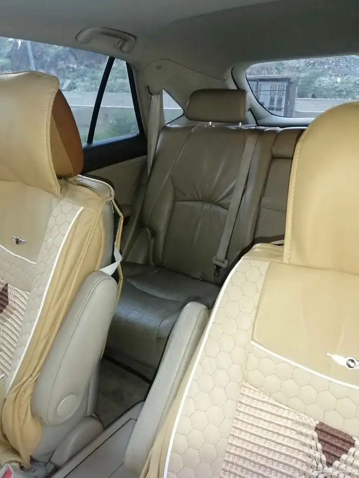 لكزس RX 350 للبدل 15