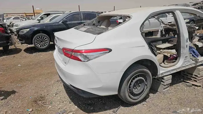 استطبات خلفيه كامري 2020 وكاله 1