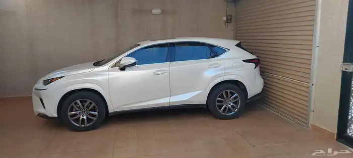 لكزس NX 2021 1