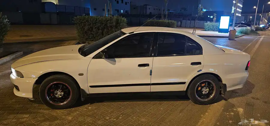 ميتسوبيشي جالنت موديل 2000 2