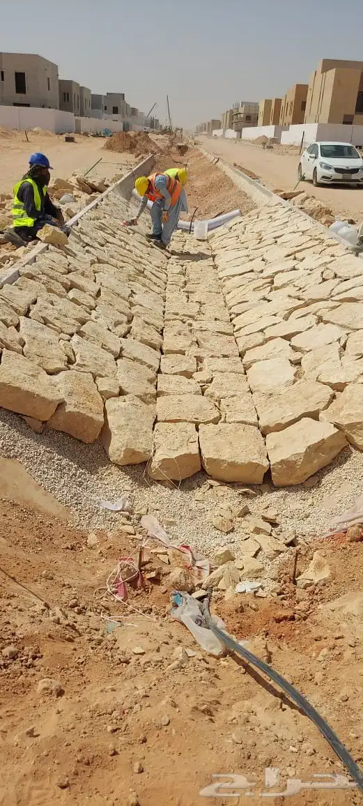 نعمل في زراعة النخيل وتركيب الشبوك بانواعها والمضلاتوالتراث 9