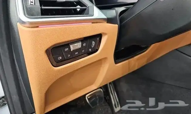 BMW 320I M Sport 2024 استيراد من كوريا - معرض العصيمي 13