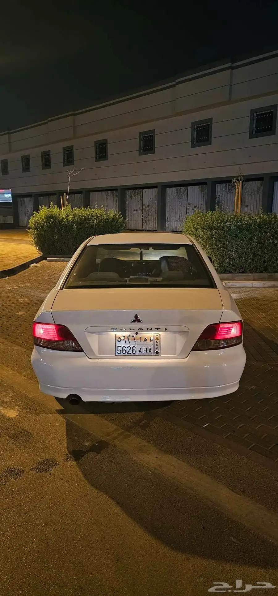 ميتسوبيشي جالنت موديل 2000 0