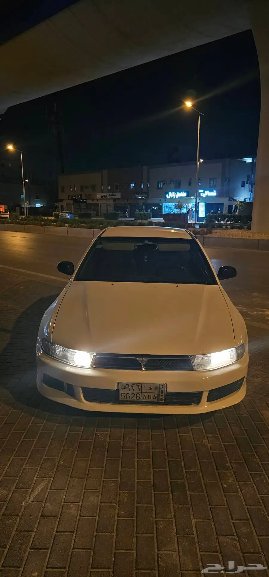 ميتسوبيشي جالنت موديل 2000 1