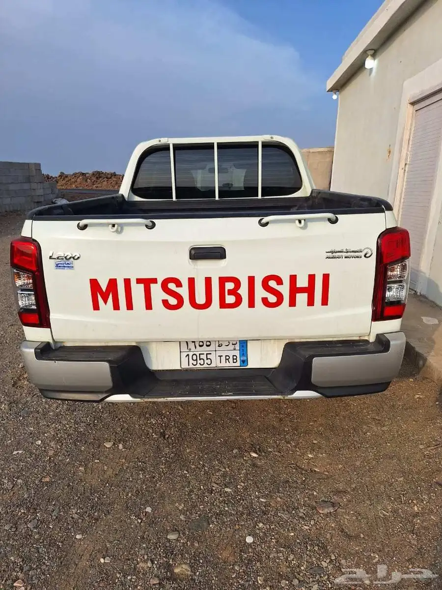 ميتسوبيشي 200L 7