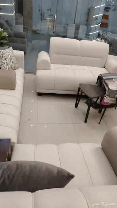 فني تفضل جميع انواع الكنب والستاير تنجيد وتلبيس كنب 4