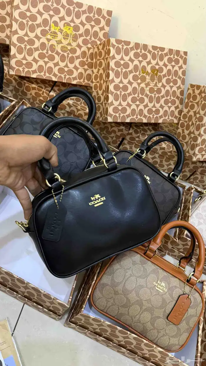 شنط كوتش ماستر نسائي توفرت ب 8 الوان مختلفه 3