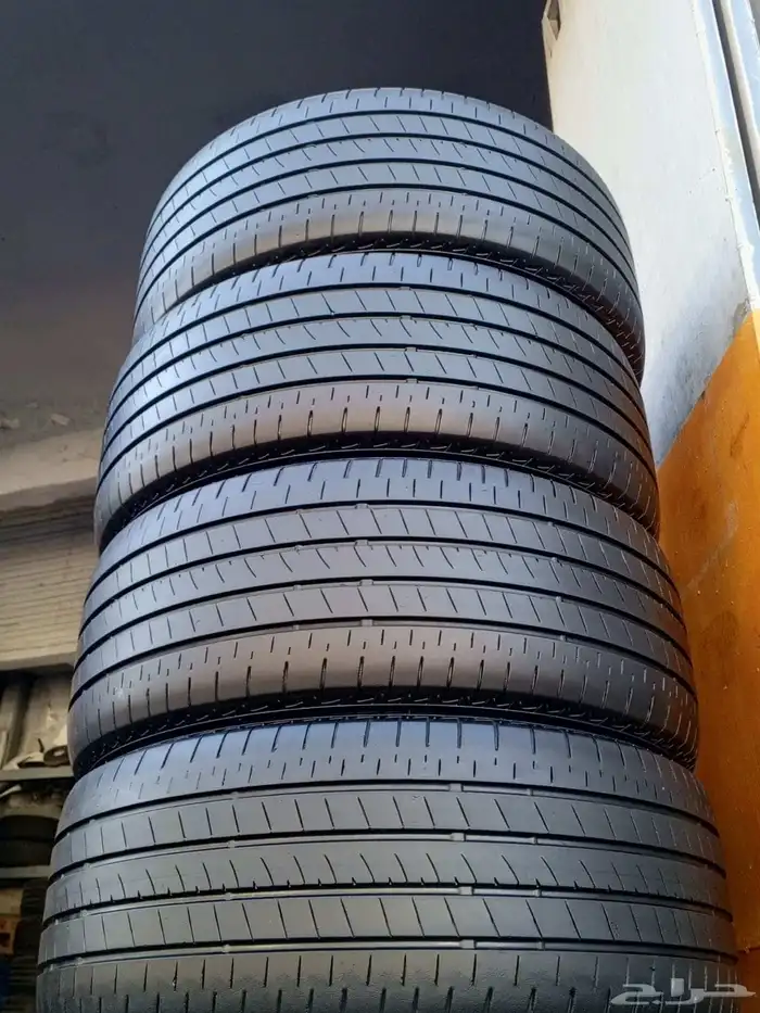 بريجستون 235 45 18 1