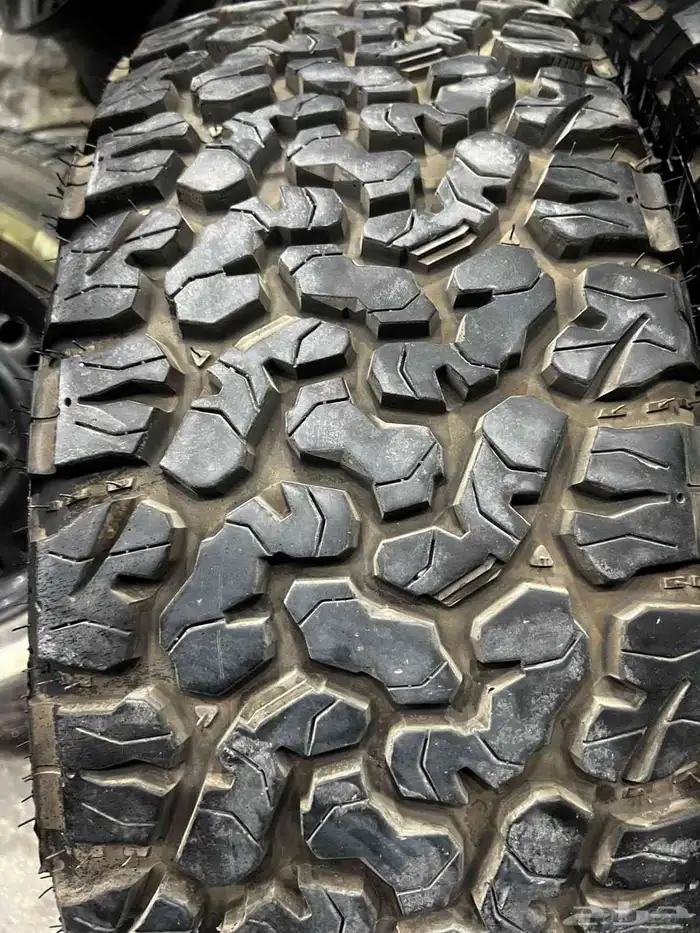 كفرات فيرتش نص حجري مقاس 275 70 17 0