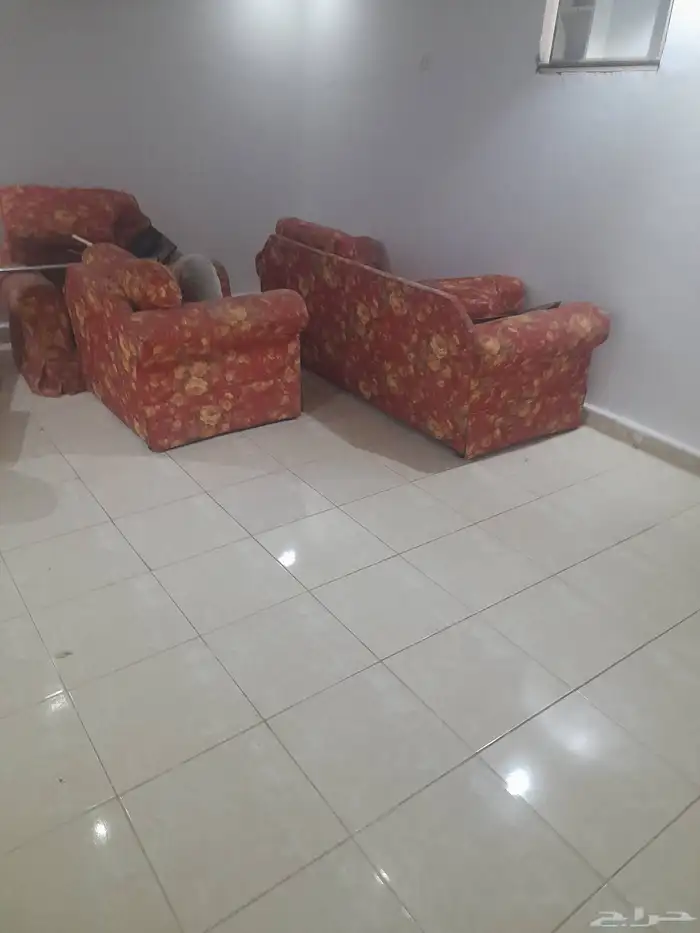 كنب مع دولاب للبيع 1
