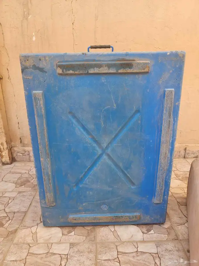 حافظة ثلج نادره صناعه لوكسمبورغ 16