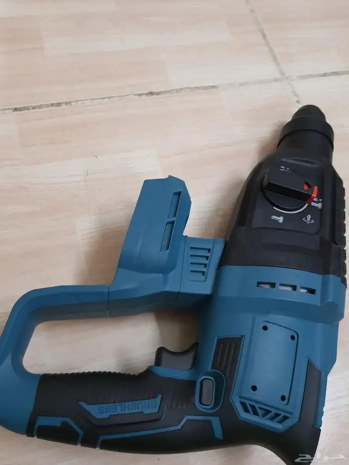 دريل شحن متعدد الاستعمالات. لتكسير والتثقيب 3