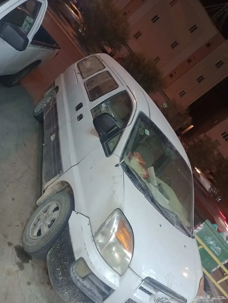 سيارة اتش وان 2005 3