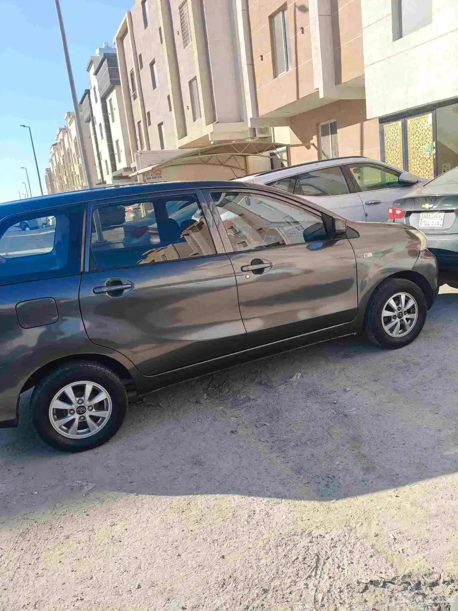 Toyota avanza 0