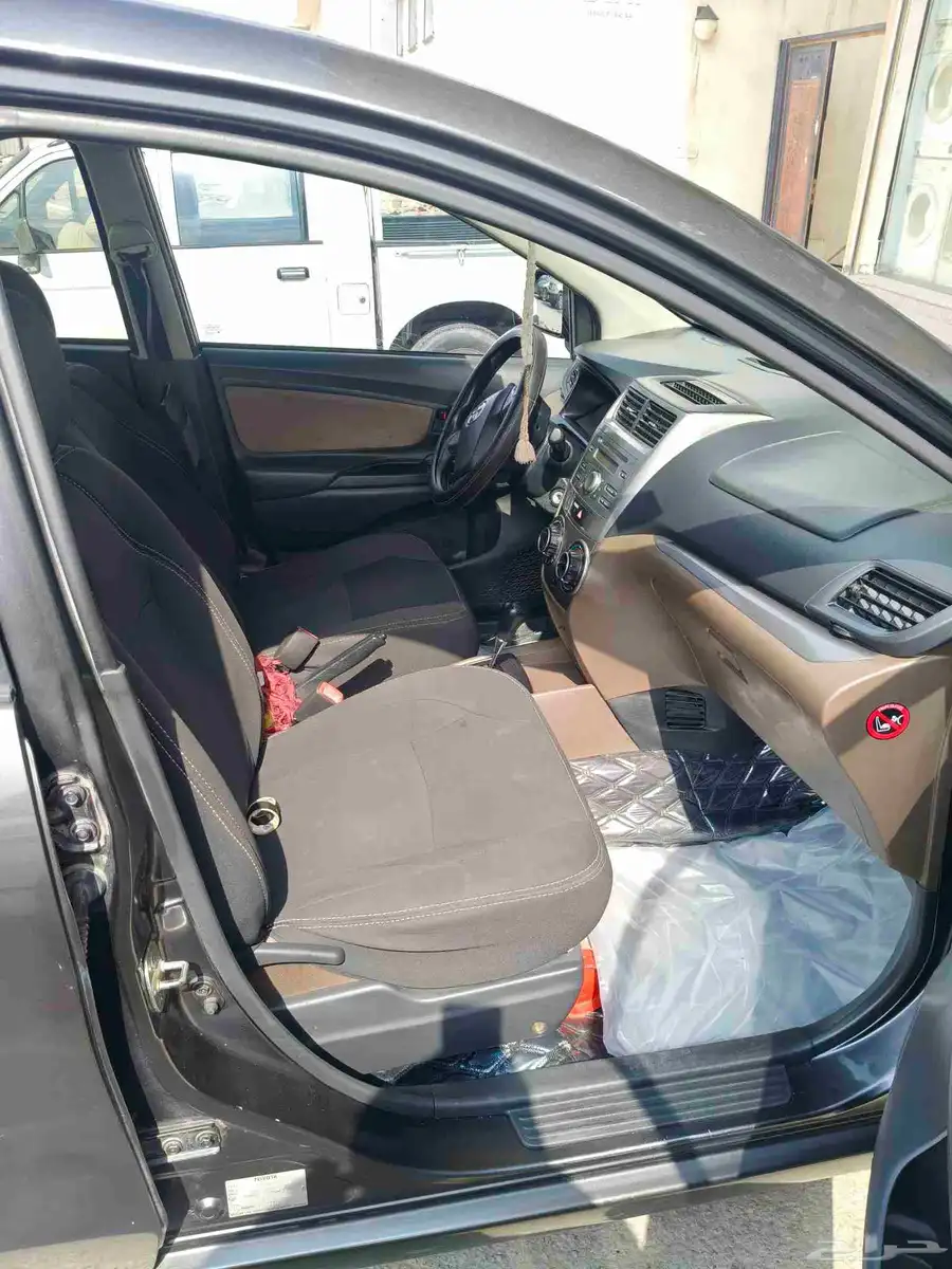 Toyota avanza 9