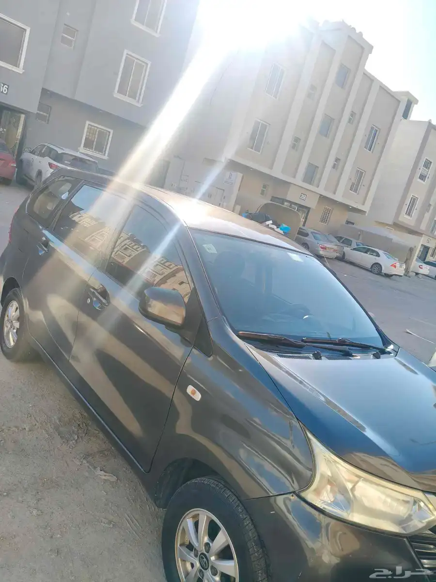 Toyota avanza 1