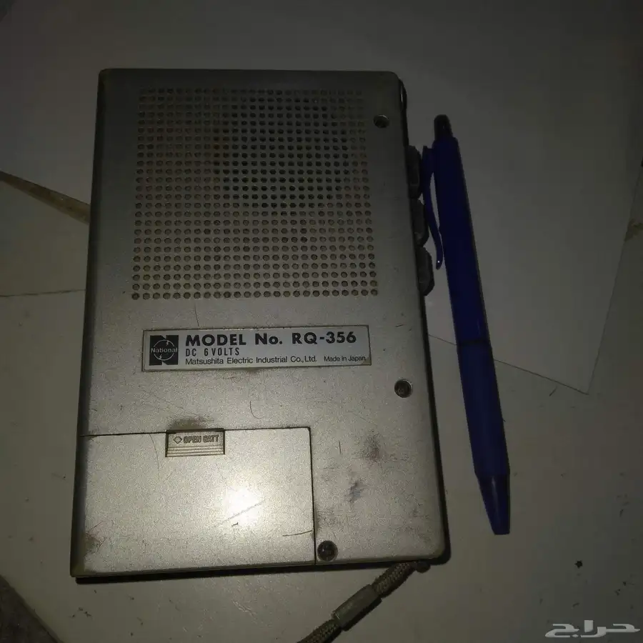 مسجل صغير وقديم شغال بحالة جيدة صناعة اليابان 4