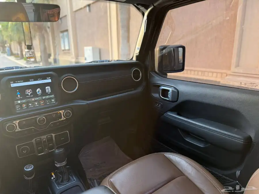 رانجلر صحاري 2021 V6 عداد قليل للبيع 14