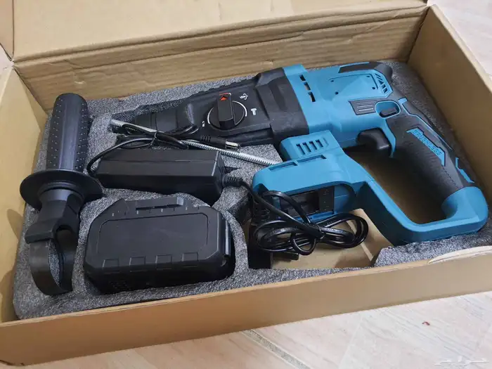 دريل شحن متعدد الاستعمالات. لتكسير والتثقيب 1