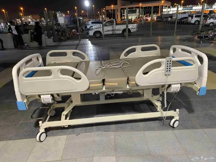 سرير طبي كهربائي فرشه معا المرتبه ومعا التوصيل وتركيب 0