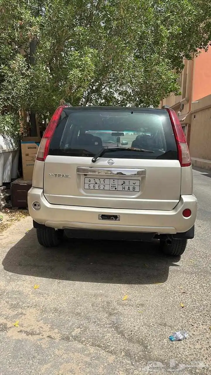 اكس تريل 2010 3