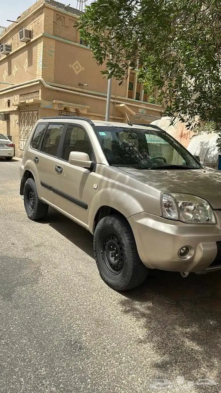 اكس تريل 2010 1