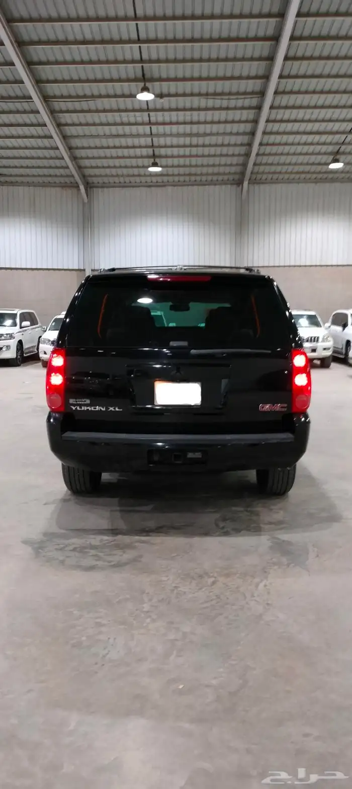 للبيع يوكن 2013 شاص طويل 13