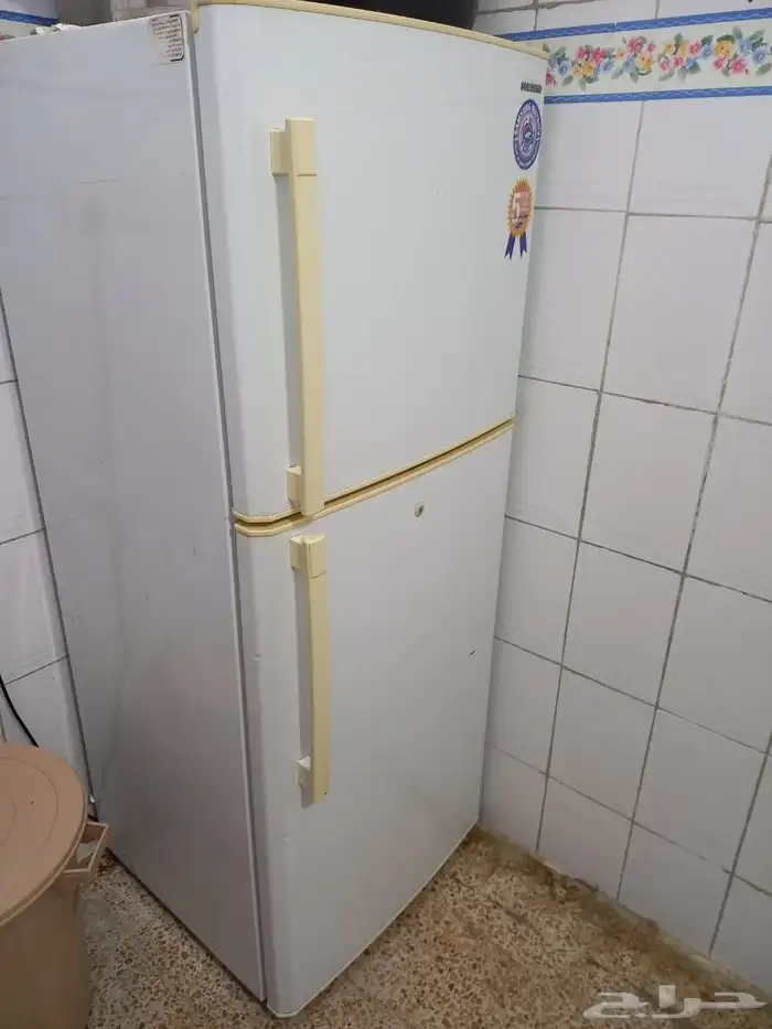 ثلاجة سامسونج نظيفه جدا 2