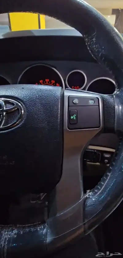 ازرار  تحكم  دركسون  اسكويا  2014 TOYOTA 2