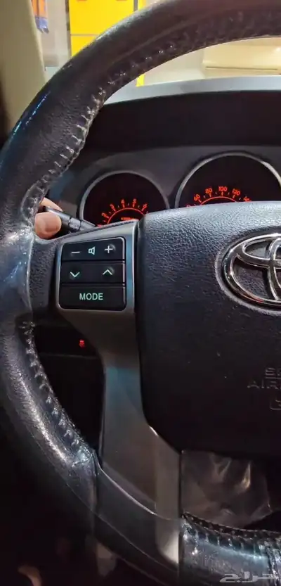 ازرار  تحكم  دركسون  اسكويا  2014 TOYOTA 1