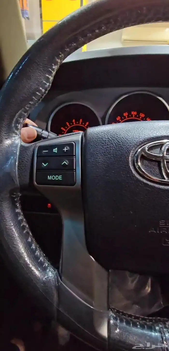 ازرار  تحكم  دركسون  اسكويا  2014 TOYOTA 1